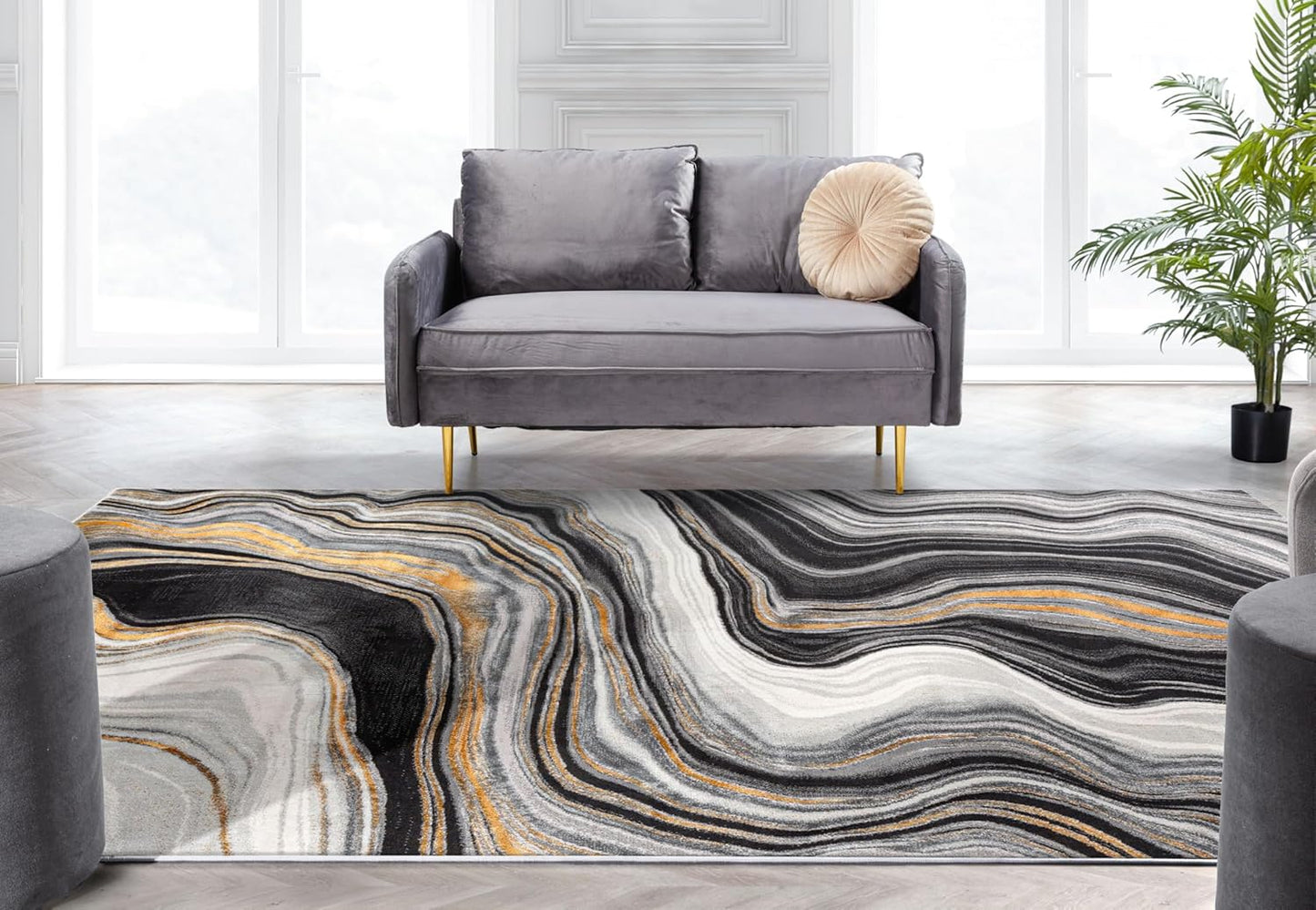 Werrick Grey & Gold Striated Marble Pattern Area Rug (5'3" X 7'3")